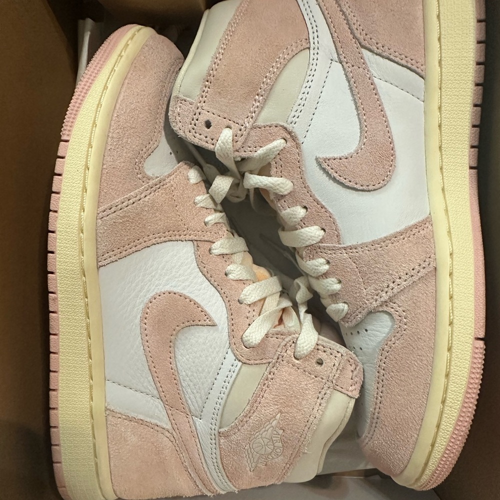 Jordan 1 Retro High OG Washed Pink